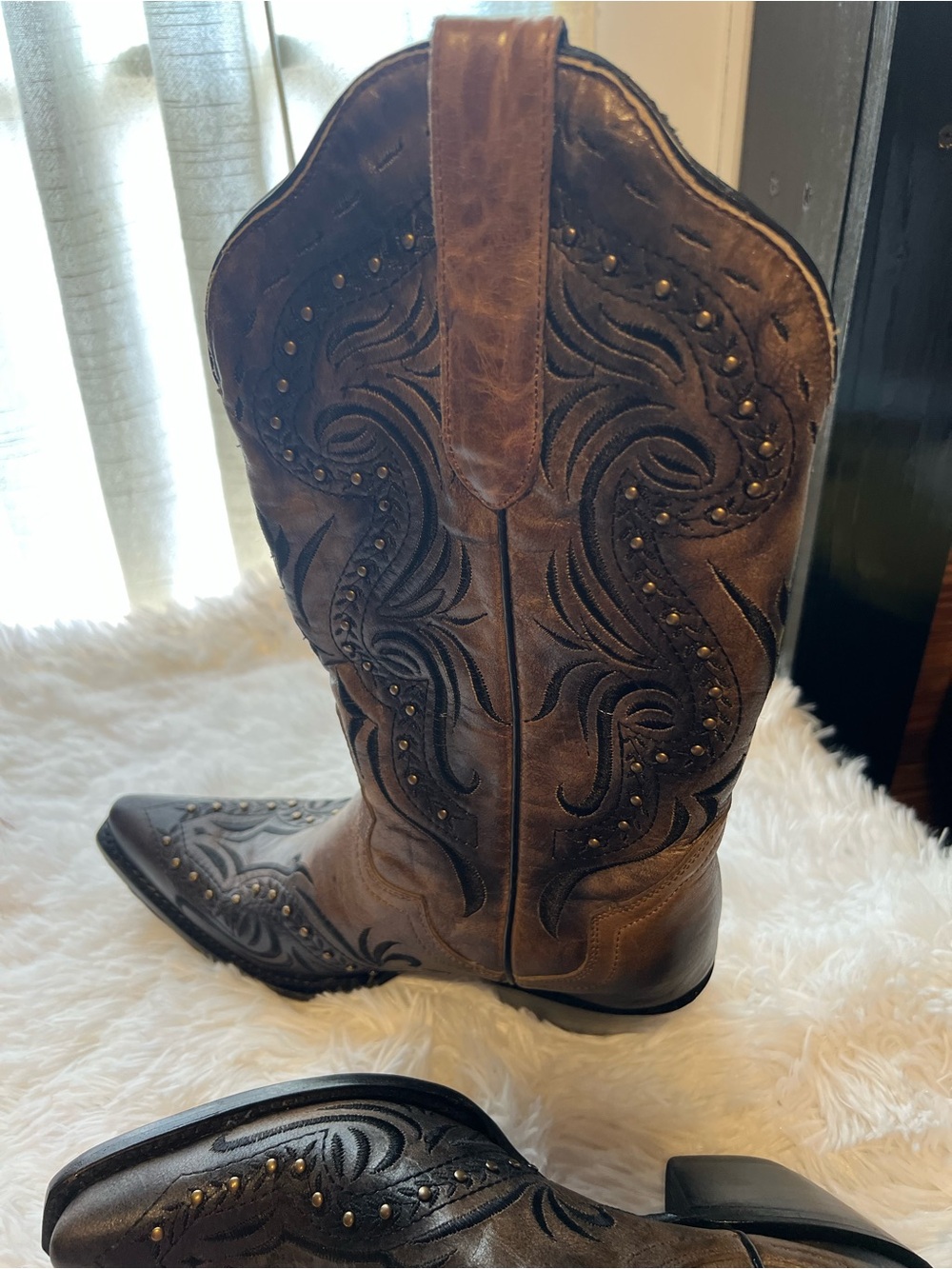 New never Worn J. B. Dillon Brown Studded Embroidered Leather Western Boots